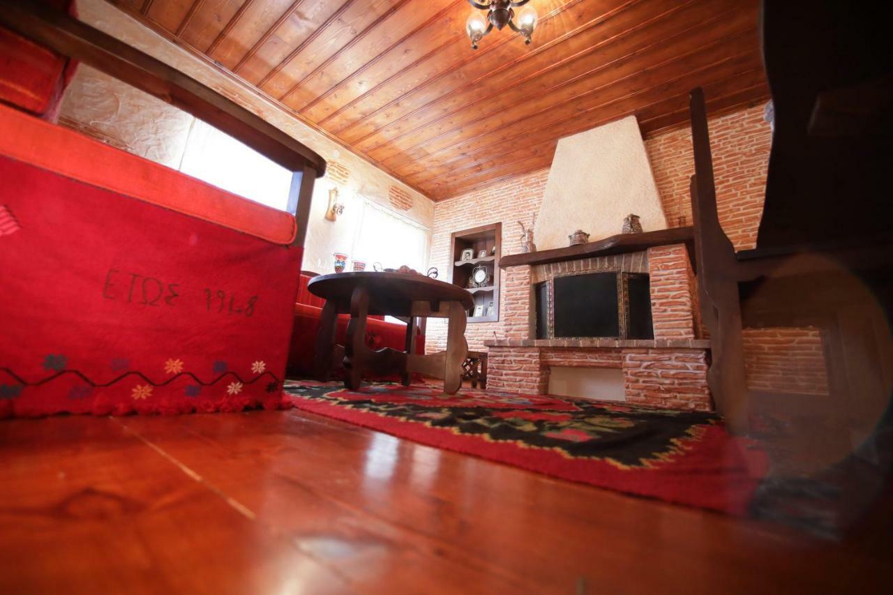 Гостьовий будинок Dora'S House At Agios Germanos Prespes Екстер'єр фото